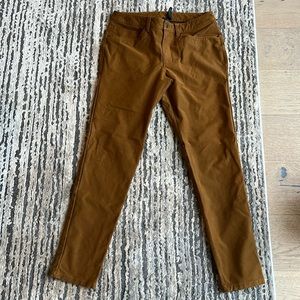 ABC Slim-Fit 5 Pocket Pant size 33
Utilitech color allspice